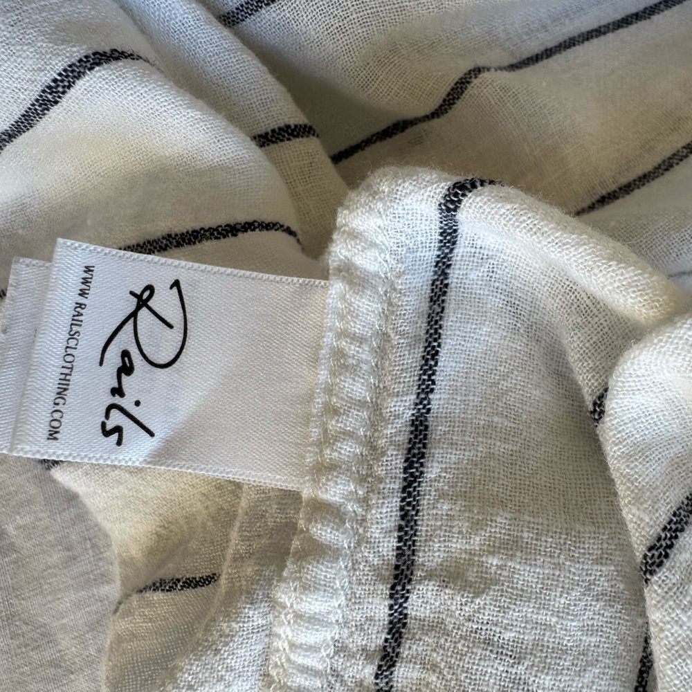 Rails Charli White/Ink Stripe Linen Blend Button-up Shirt for Ladies - Picture 6 of 6